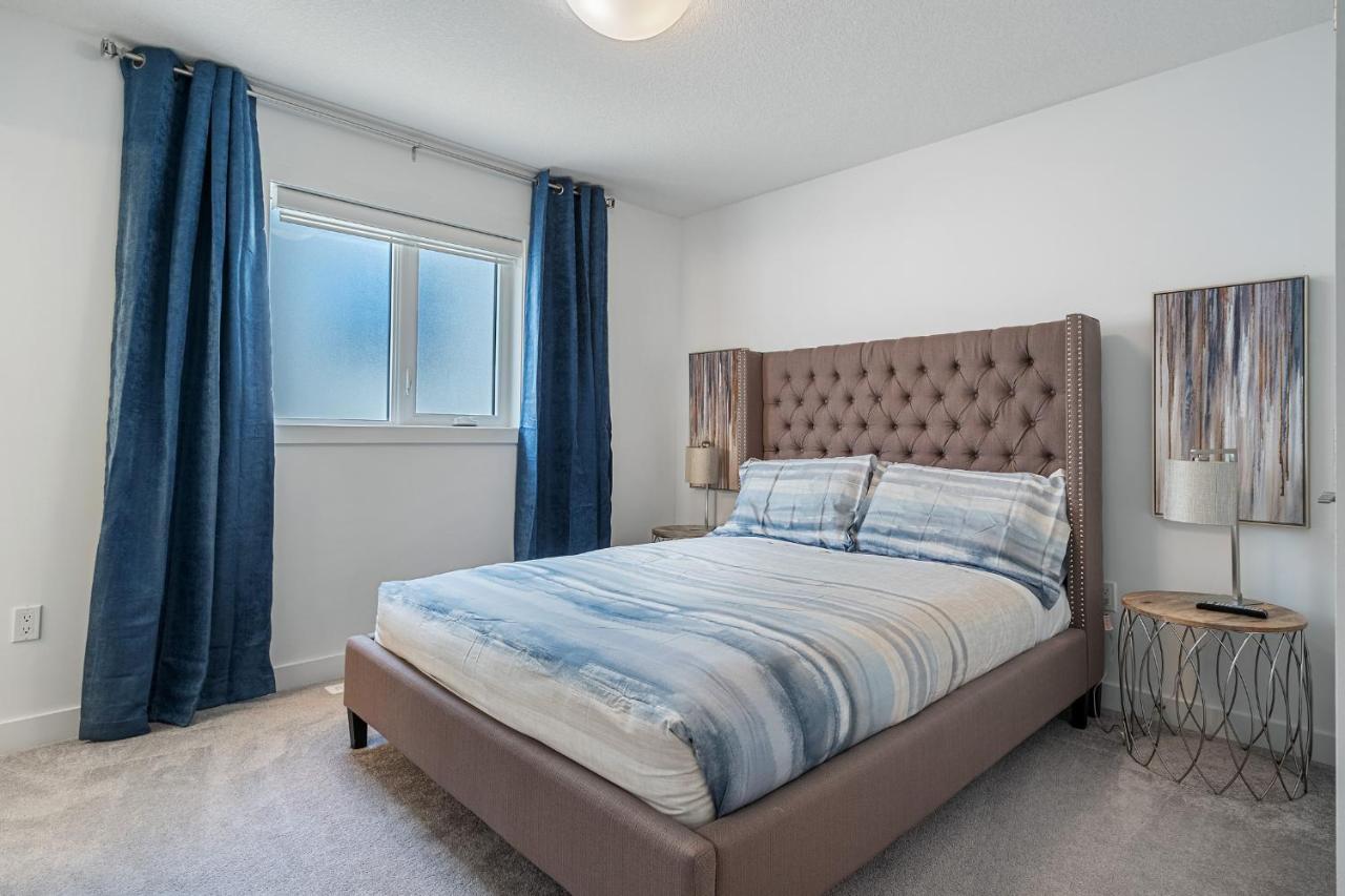 Luxury Spacious Private House Near City Centre YYC Eksteriør billede